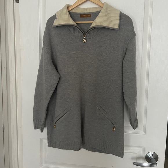 SOLD Lancel Vintage Grey and Cream Sweater - Picture 4 of 4